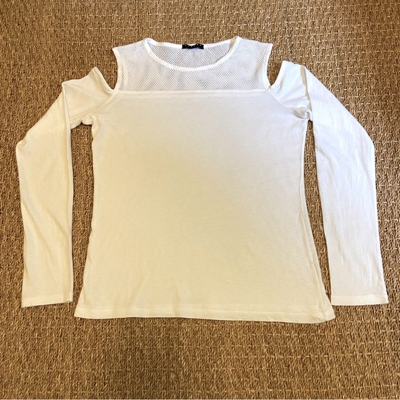 Sisley Cold Shoulder Long-Sleeve Tee - White - Picture 7 of 7